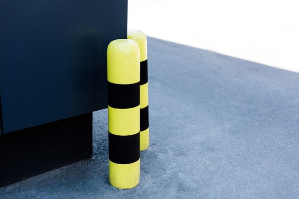 Comment entretenir des bornes escamotables manuelles ?